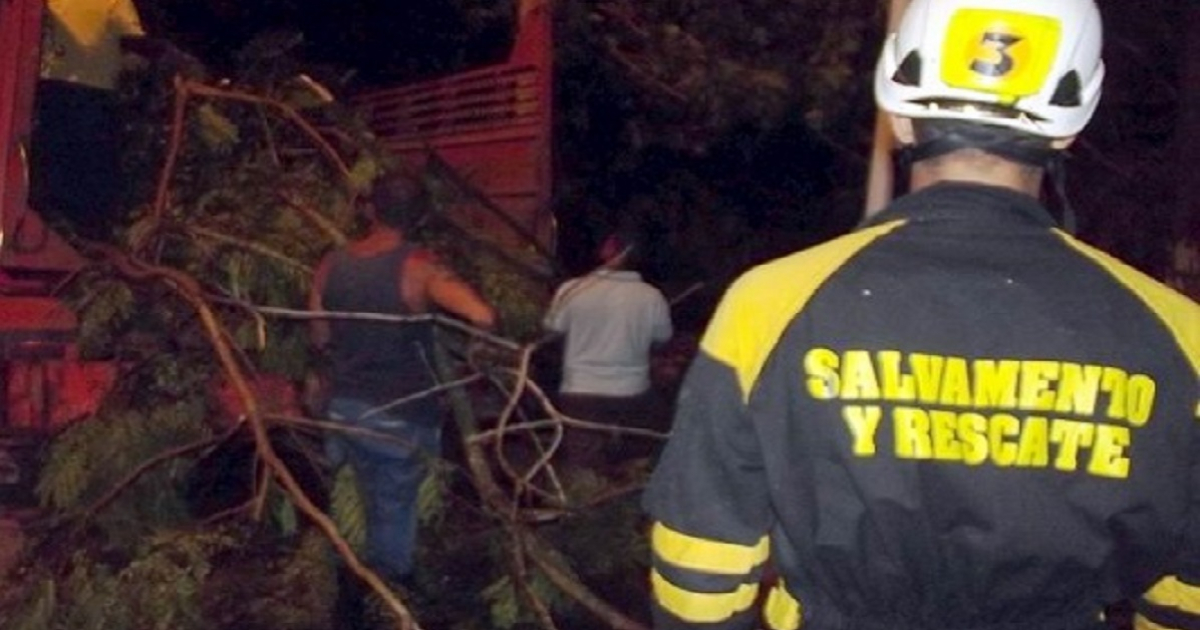 Un hombre muere a causa de una tormenta en Camagüey, Cuba © Miozotis Favelo