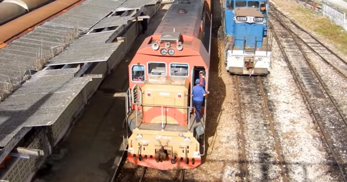 Tren de mercancías en Cuba. © YouTube.