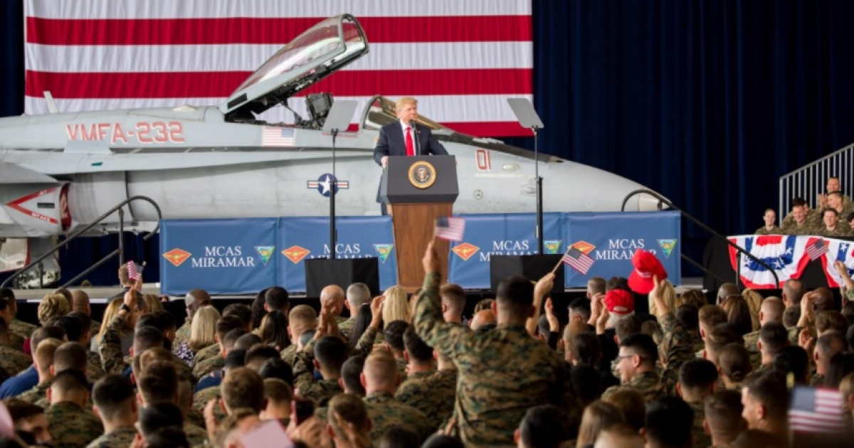 El presidente Trump dirigiéndose a los militares estadounidenses © Twitter / Donald Trump