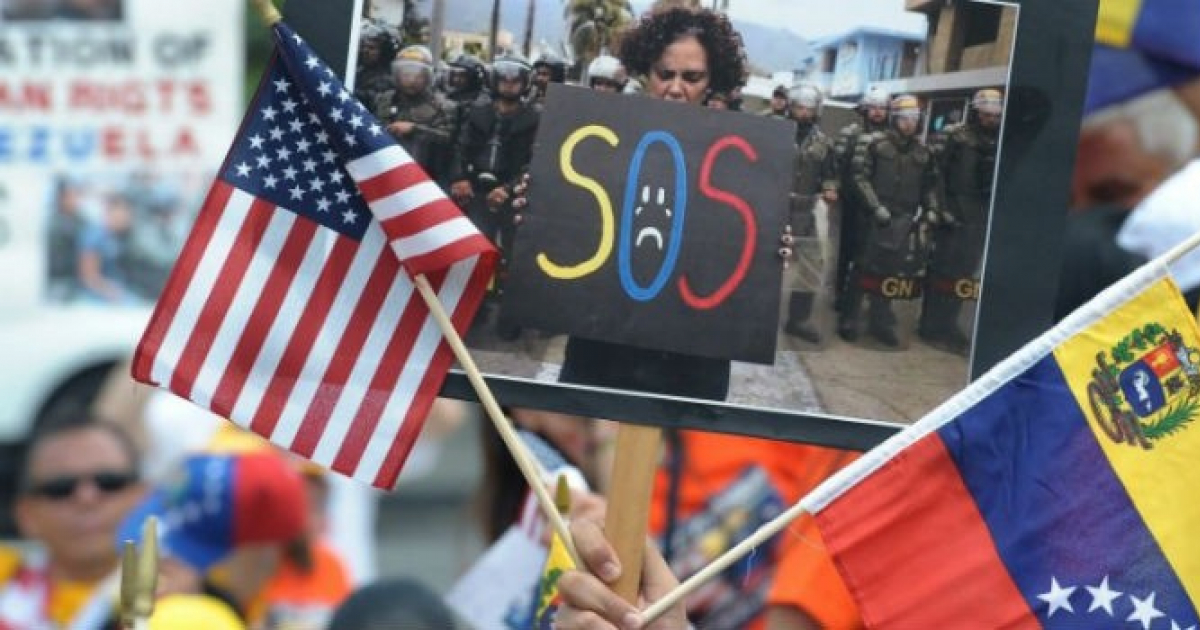 Venezolanos protestan en el centro de Miami © 800noticias