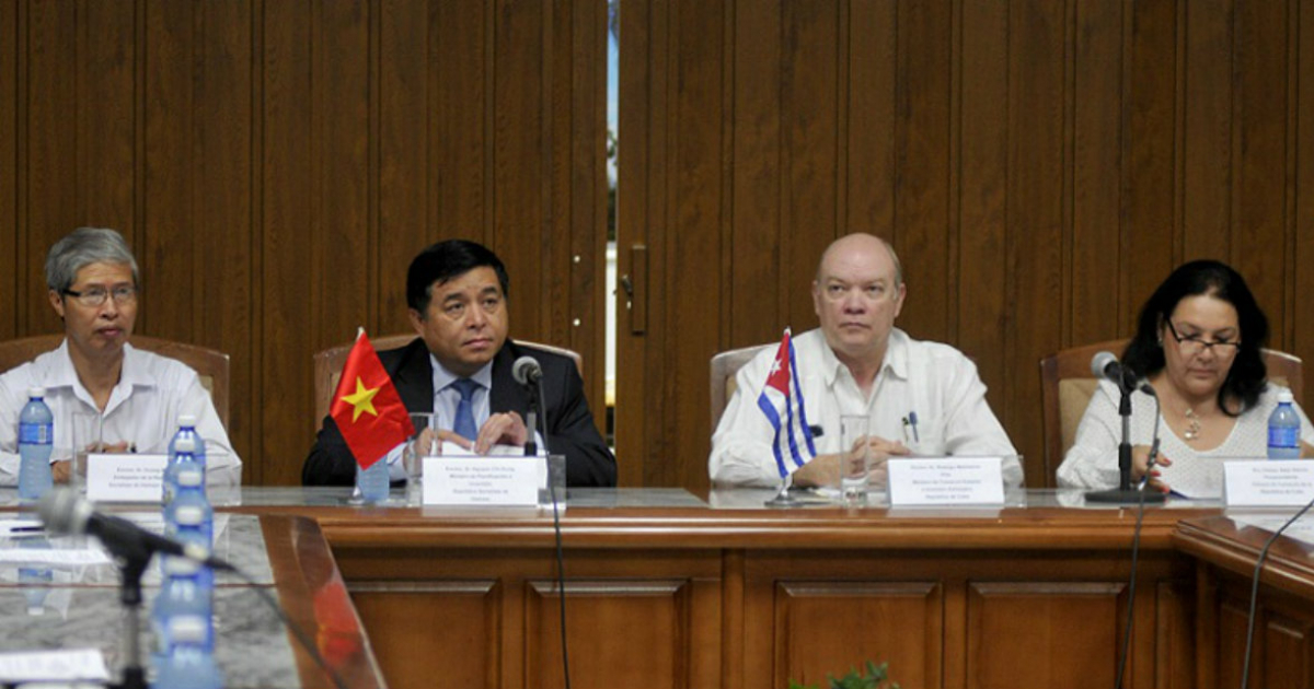 Imagen del foro entre las delegaciones de Cuba y Vietnam © Acn