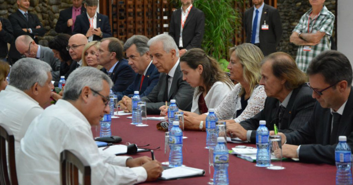 Representantes de Alemania y Cuba en la Asamblea Nacional del Poder Popular © ANPP