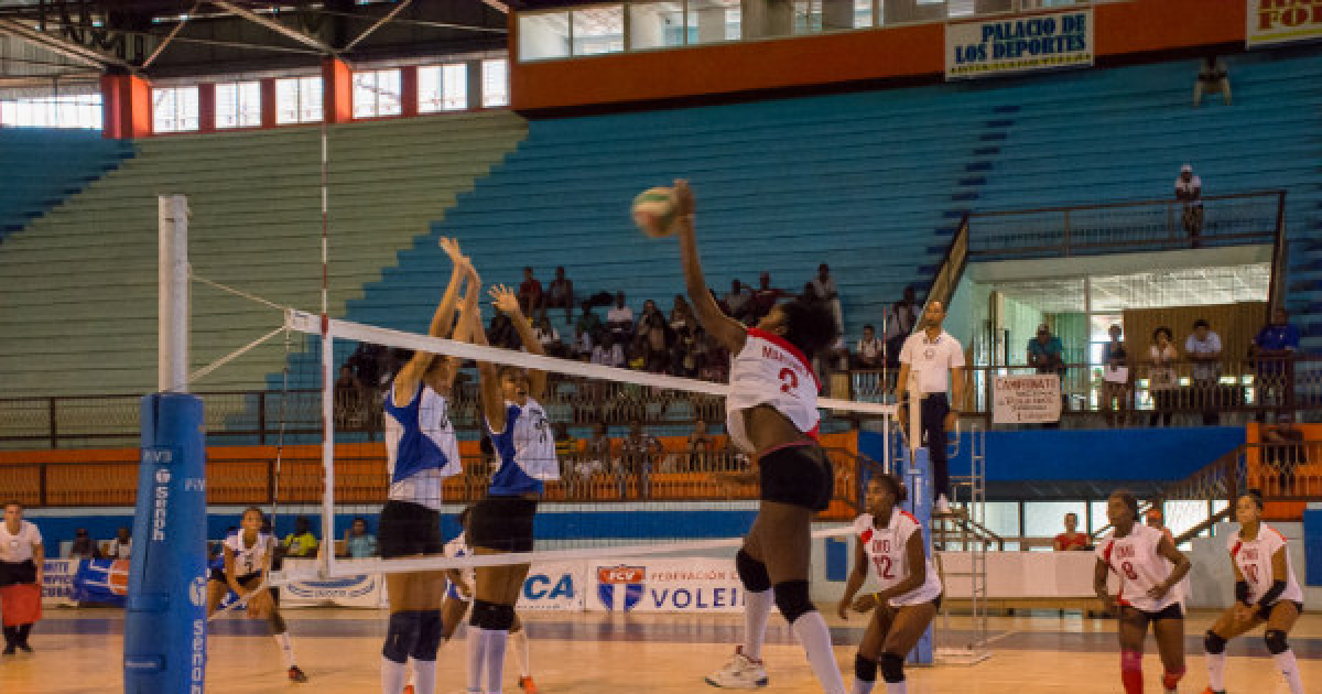 Campeonato Nacional de Voleibol femenino © Adelante